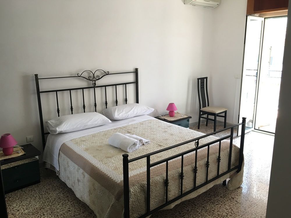 קרוטונה B&B Magna Grecia מראה חיצוני תמונה